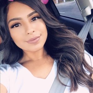 Meet your Posher, Stephanie